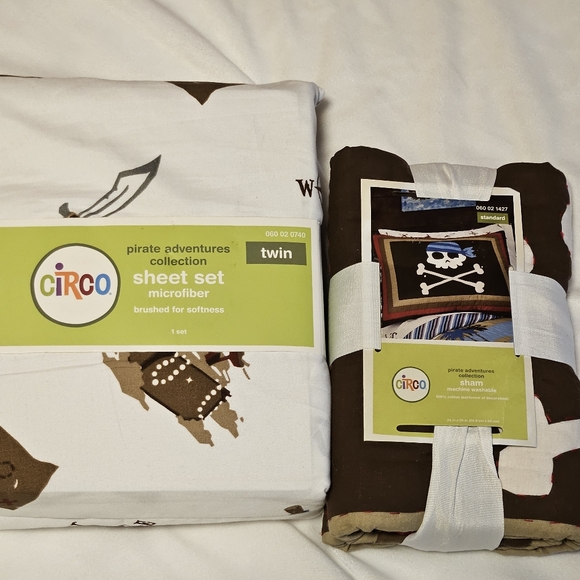 Pirate Twin Sheets and pillow sham - Picture 1 of 4